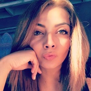 Meet your Posher, Maria